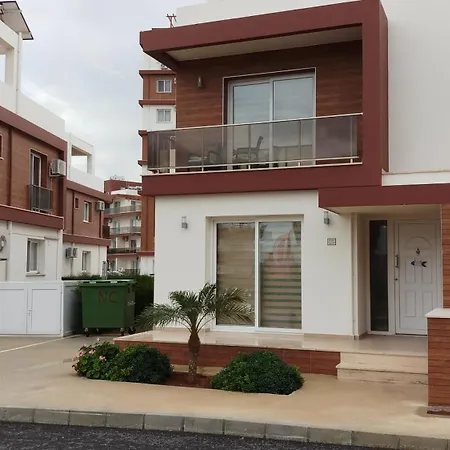 Apartment таунхаус N Cyprus